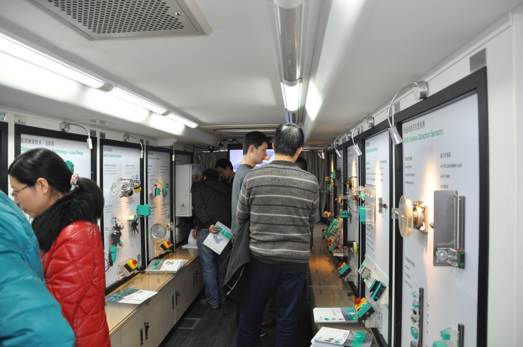 倍加福携多款传感器探访星空官方网站公司-3.jpg